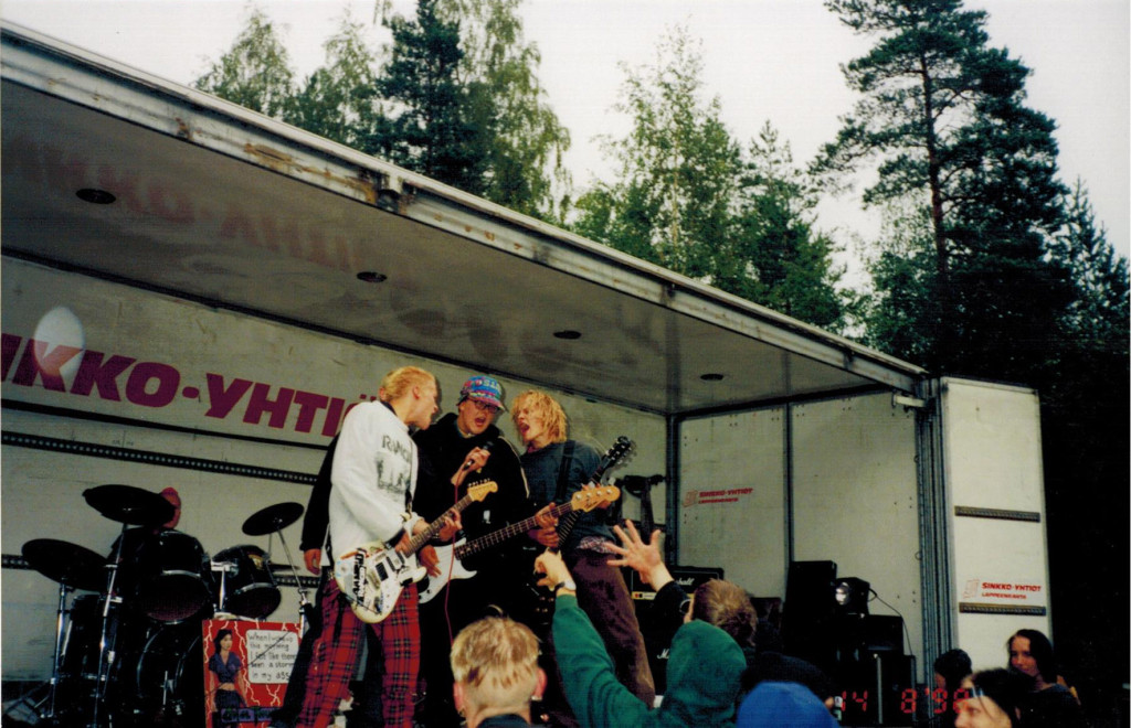 Anal Thunder Skate To Hell -tapahtumassa Paatsamakadulla vuonna 1998. Kuva: Vesku Hellsten